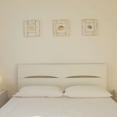 Conosco Un Posticino