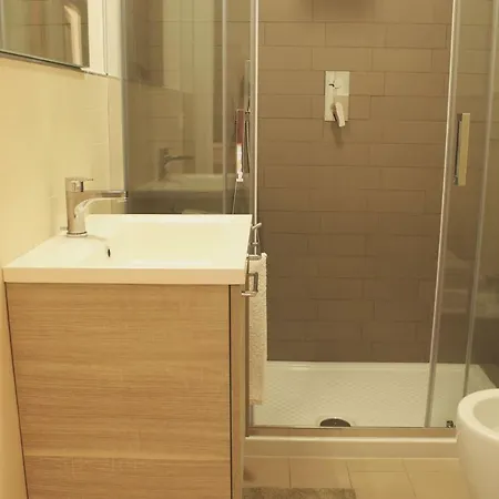 Conosco Un Posticino アパート レーリチ